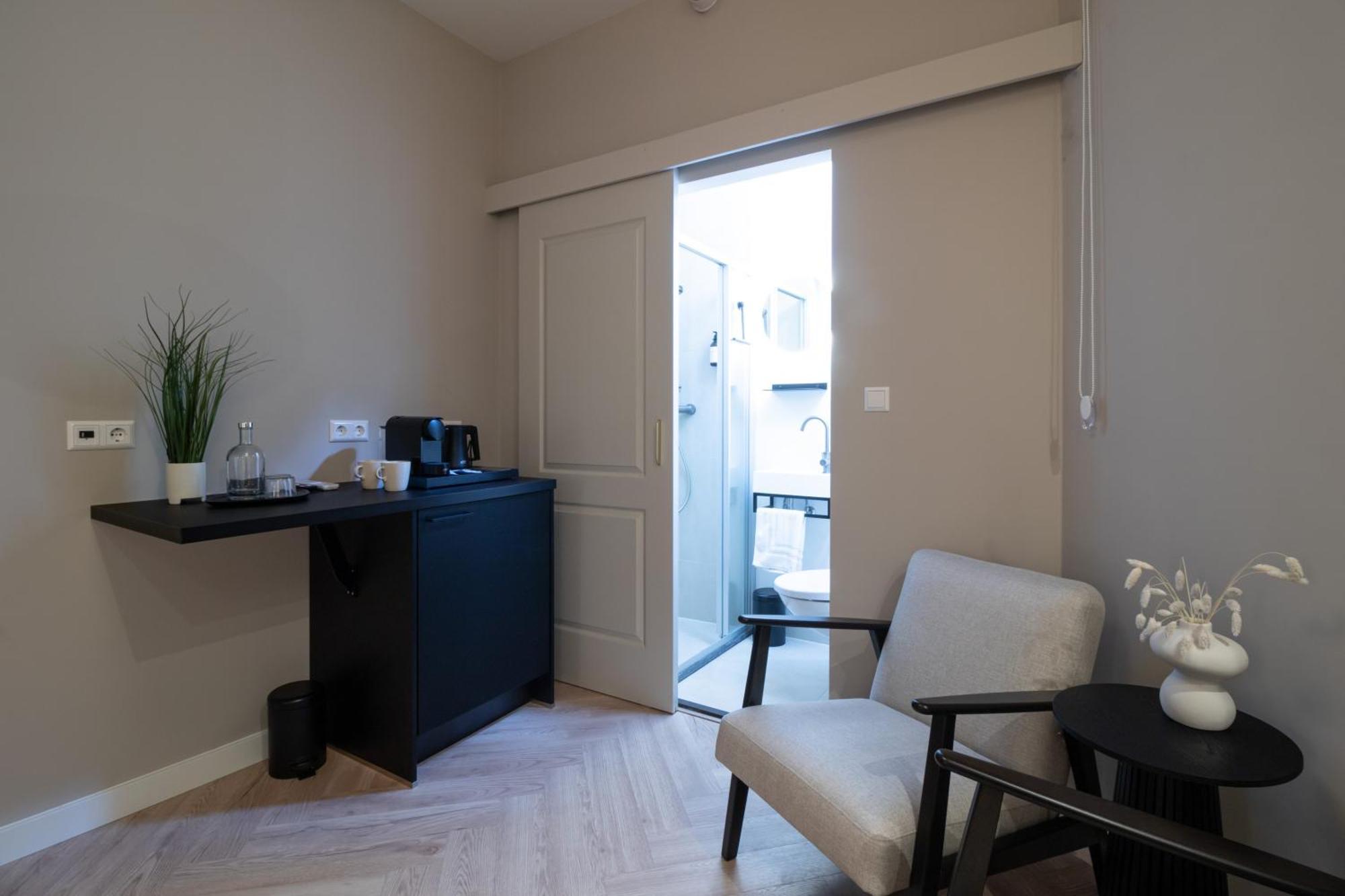 Double Room,1616551139:JPEG